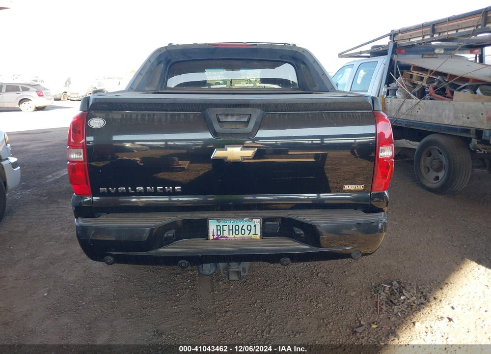 2011 CHEVROLET AVALANCHE 1500 LT1 VIN: 3GNMCFE09BG334117