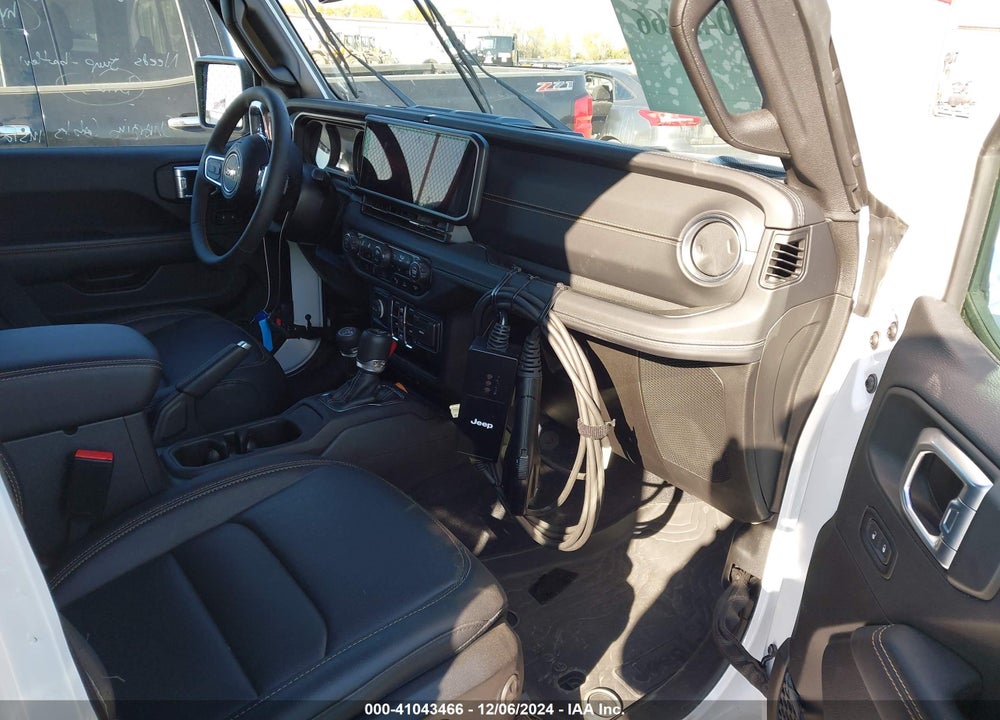 2024 JEEP WRANGLER 4XE SAHARA 4XE VIN: 1C4RJXP67RW211617