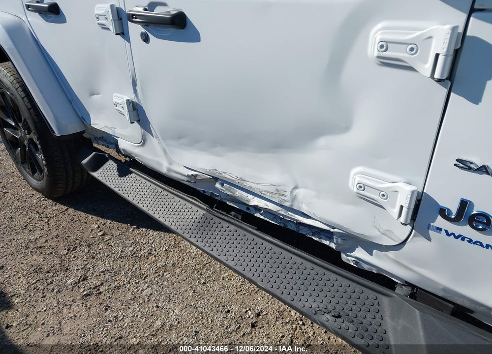 2024 JEEP WRANGLER 4XE SAHARA 4XE VIN: 1C4RJXP67RW211617