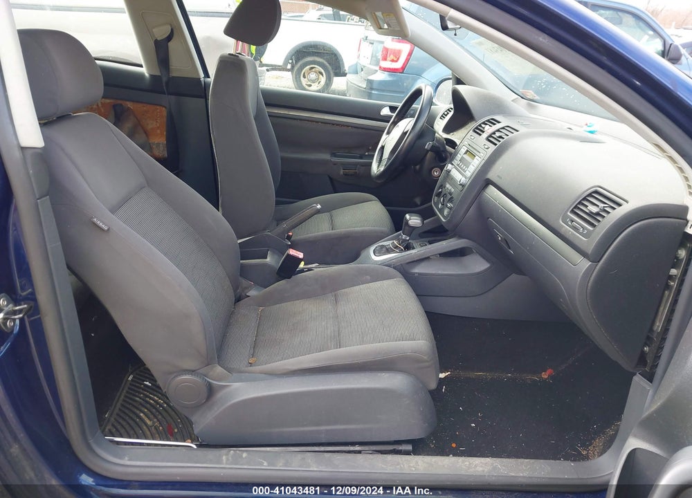 2007 VOLKSWAGEN RABBIT VIN: WVWBR71K27W193573