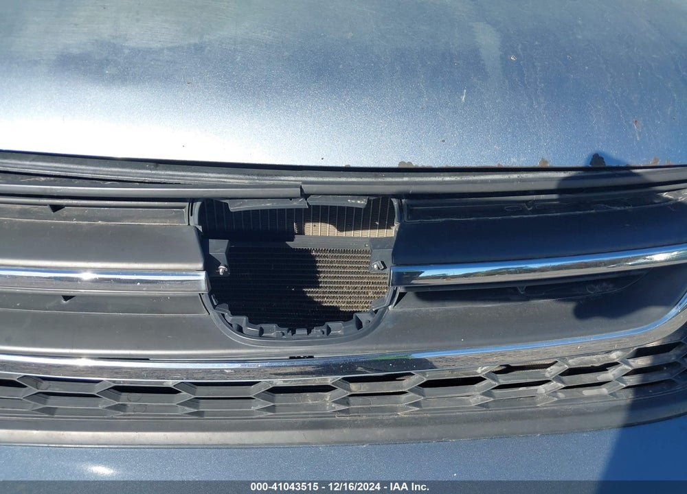 2011 HONDA CR-V LX VIN: 3CZRE3H38BG704013