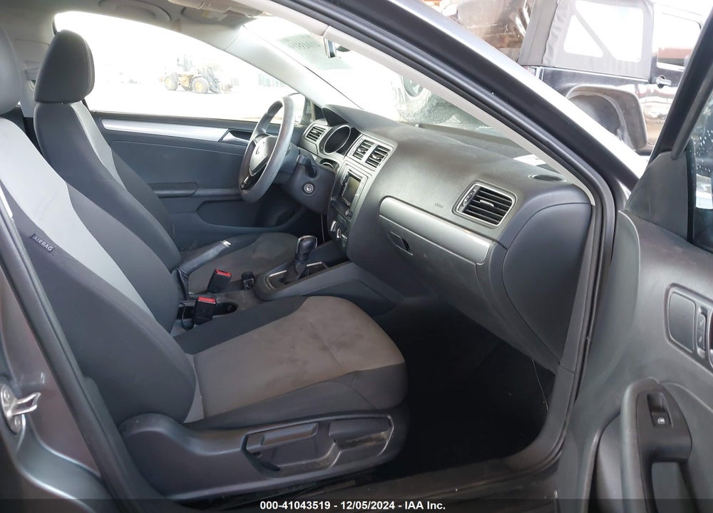 2017 VOLKSWAGEN JETTA 1.4T S VIN: 3VW2B7AJ4HM392487