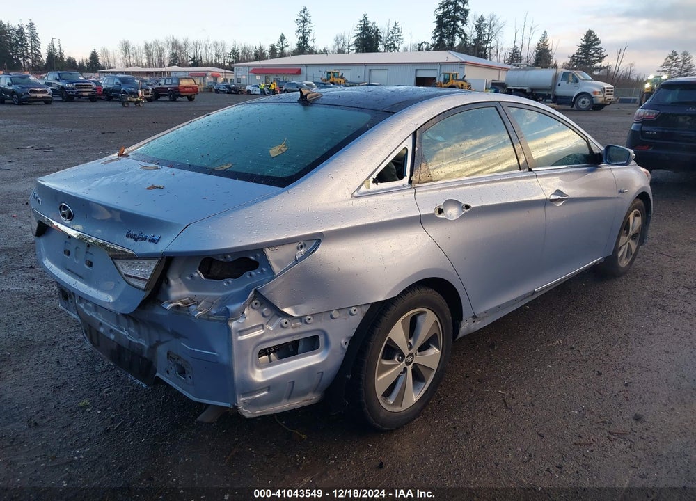 2012 HYUNDAI SONATA HYBRID VIN: KMHEC4A45CA044852