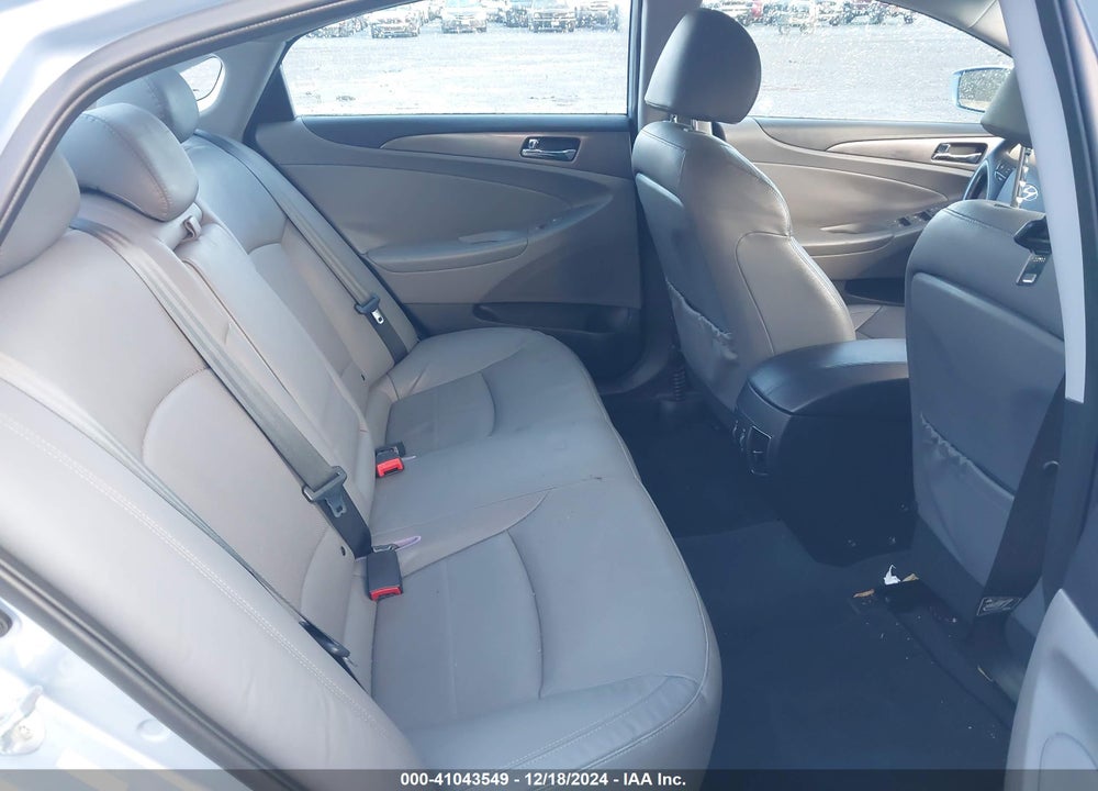 2012 HYUNDAI SONATA HYBRID VIN: KMHEC4A45CA044852