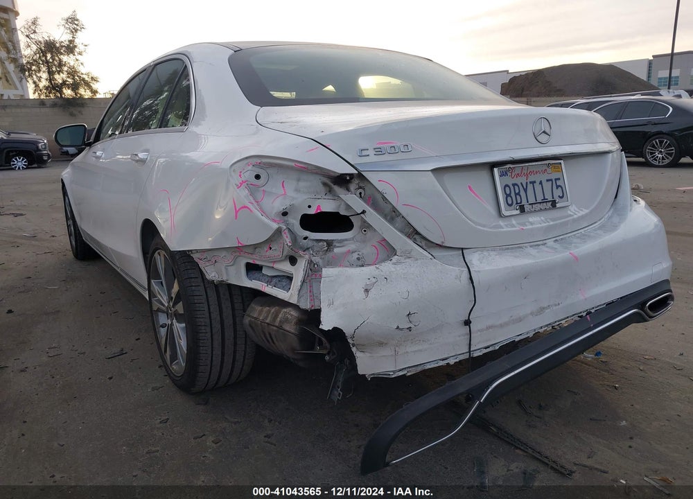 2018 MERCEDES-BENZ C 300 VIN: 55SWF4JB2JU259008