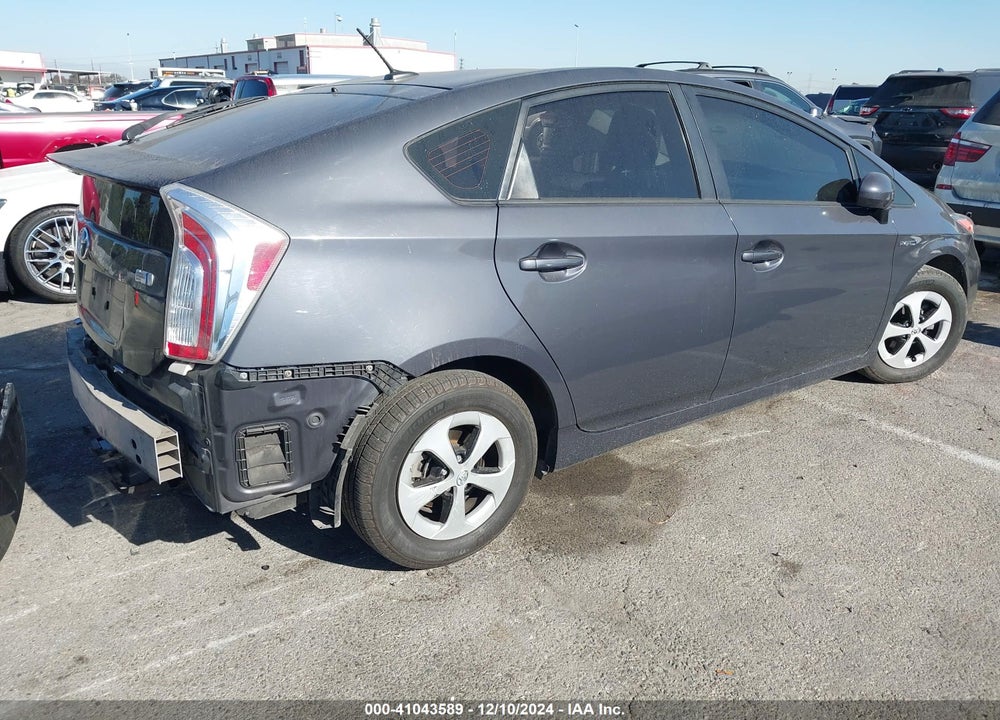 2013 TOYOTA PRIUS THREE VIN: JTDKN3DU8D5685186
