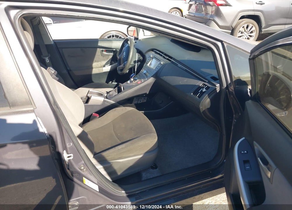 2013 TOYOTA PRIUS THREE VIN: JTDKN3DU8D5685186