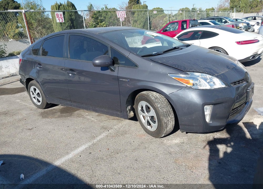 2013 TOYOTA PRIUS THREE VIN: JTDKN3DU8D5685186