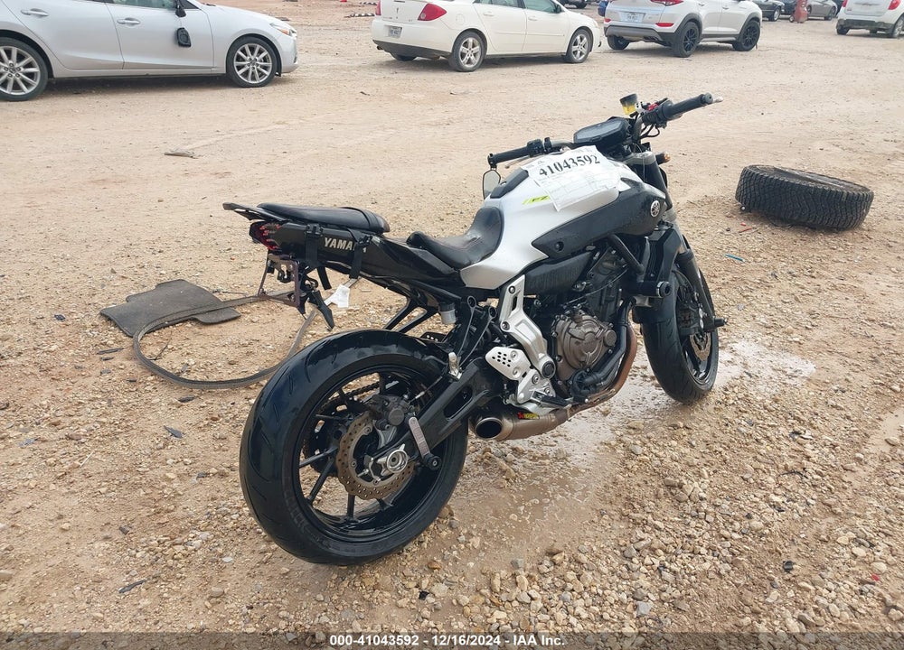2017 YAMAHA FZ07 VIN: JYARM06E5HA012810