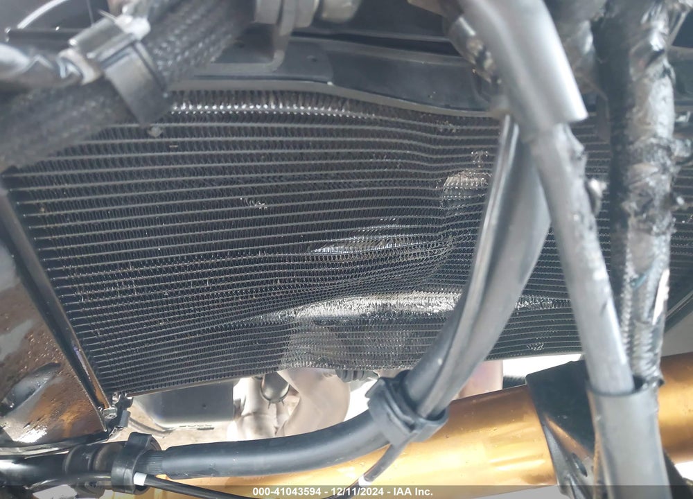 2021 YAMAHA MT09 D VIN: JYARN72E3MA000595