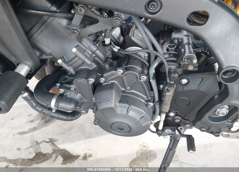2021 YAMAHA MT09 D VIN: JYARN72E3MA000595