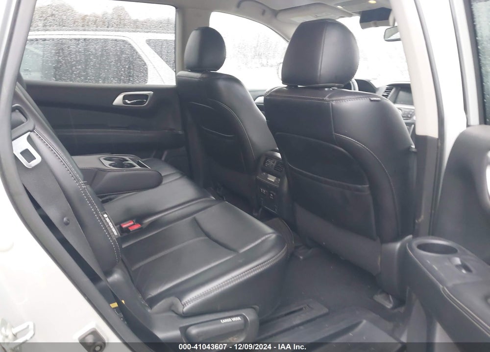 2019 NISSAN PATHFINDER SL VIN: 5N1DR2MM8KC626635