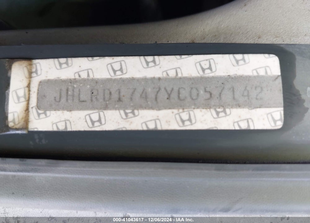 2000 HONDA CR-V LX VIN: JHLRD1747YC057142