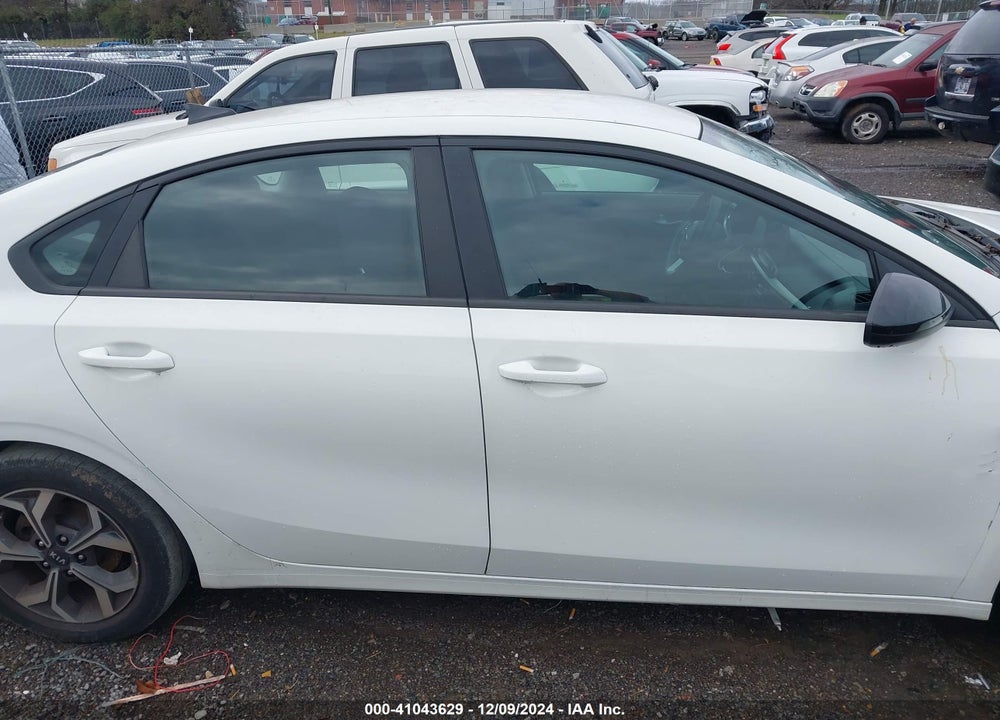 2021 KIA FORTE LXS VIN: 3KPF24AD0ME271022