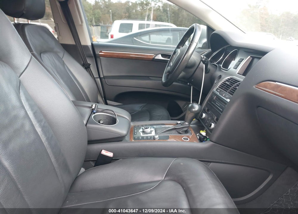 2011 AUDI Q7 3.0T PREMIUM VIN: WA1CGBFE2BD010333