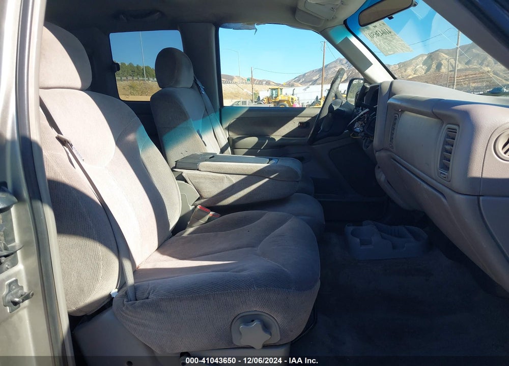 2000 GMC SIERRA 1500 SLE VIN: 2GTEC19V6Y1136571