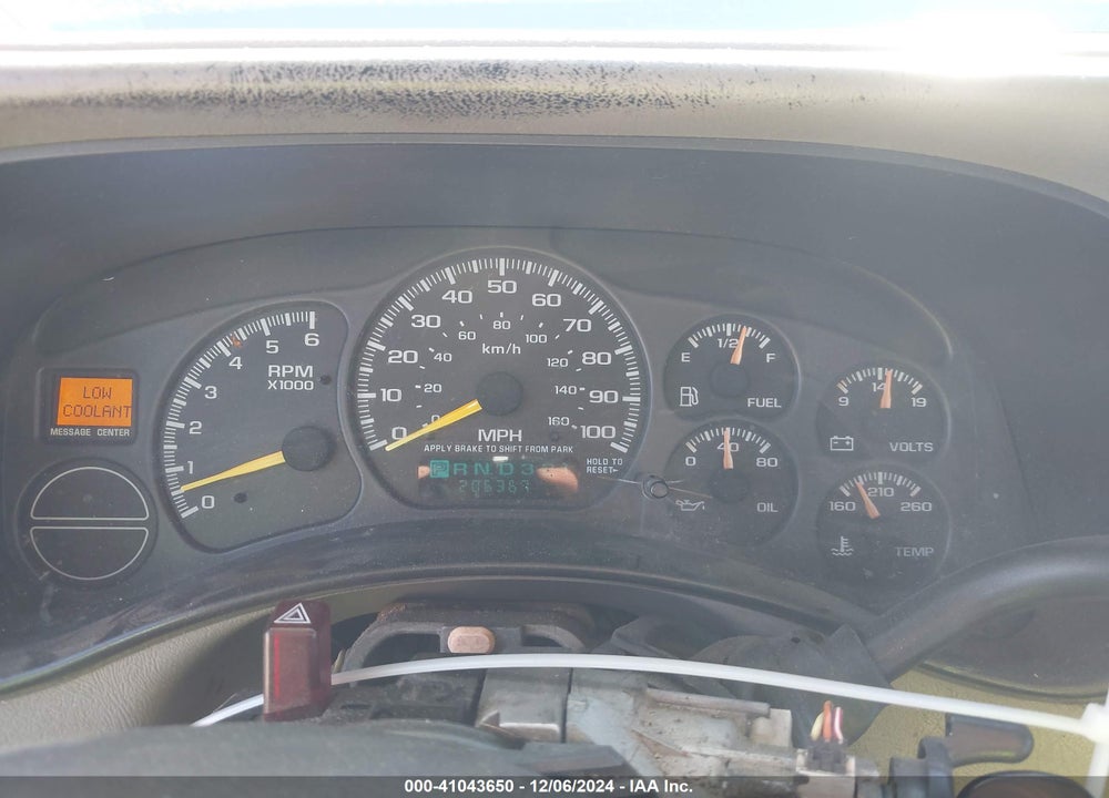 2000 GMC SIERRA 1500 SLE VIN: 2GTEC19V6Y1136571