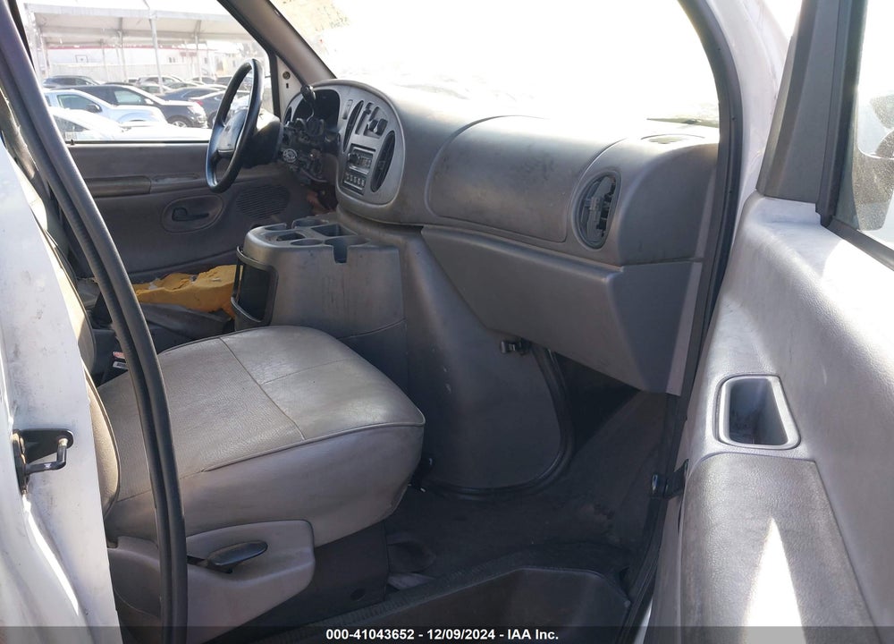 1998 FORD E-250 COMMERCIAL VIN: 1FTNE2427WHA99473