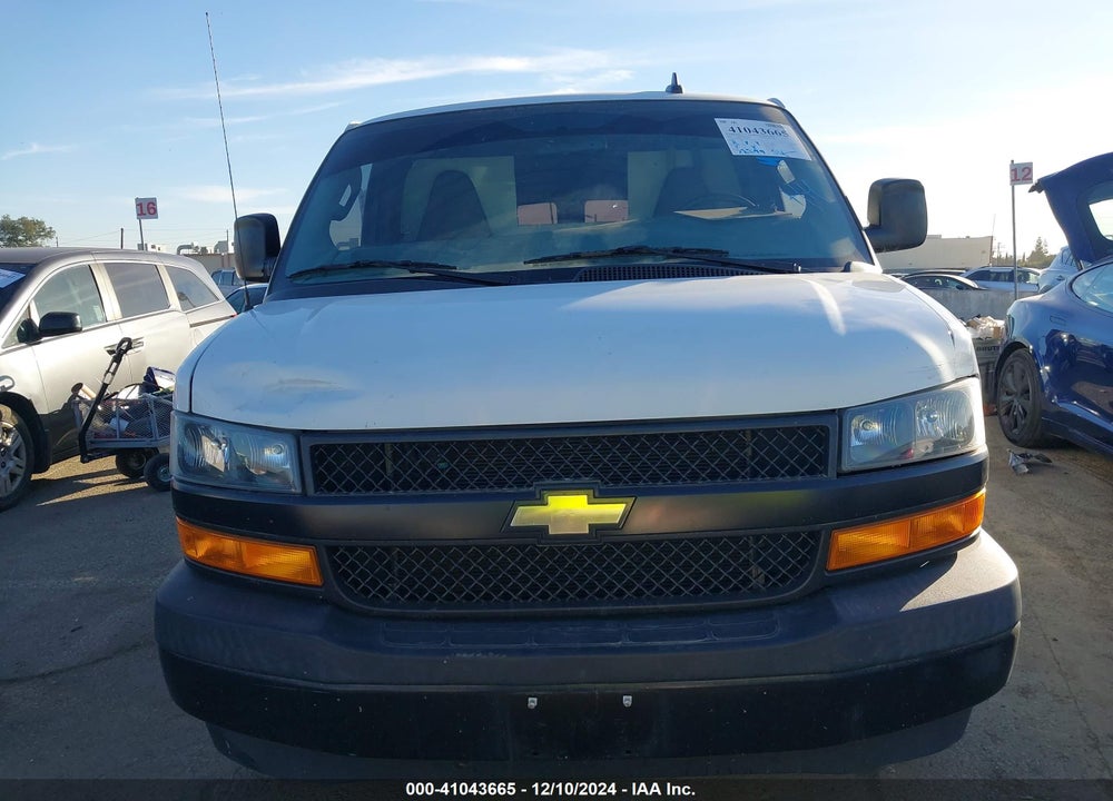2018 CHEVROLET EXPRESS 2500 VIN: 1GCWGBFP5J1344070