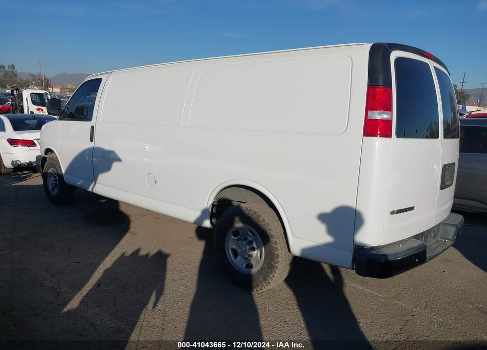 2018 CHEVROLET EXPRESS 2500 VIN: 1GCWGBFP5J1344070