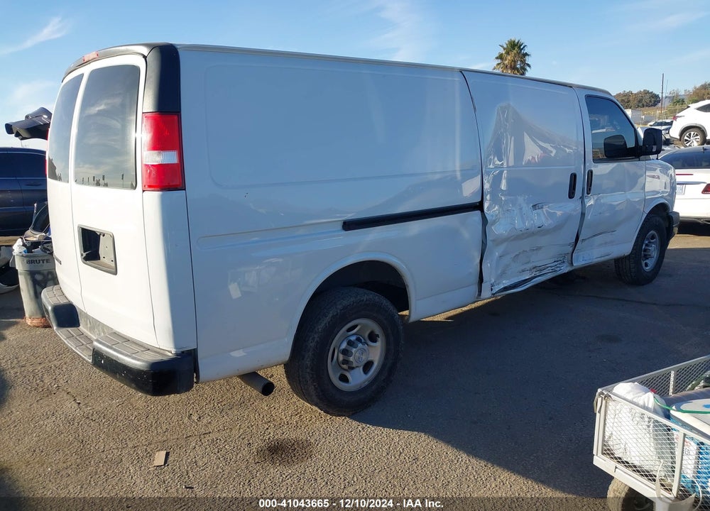 2018 CHEVROLET EXPRESS 2500 VIN: 1GCWGBFP5J1344070