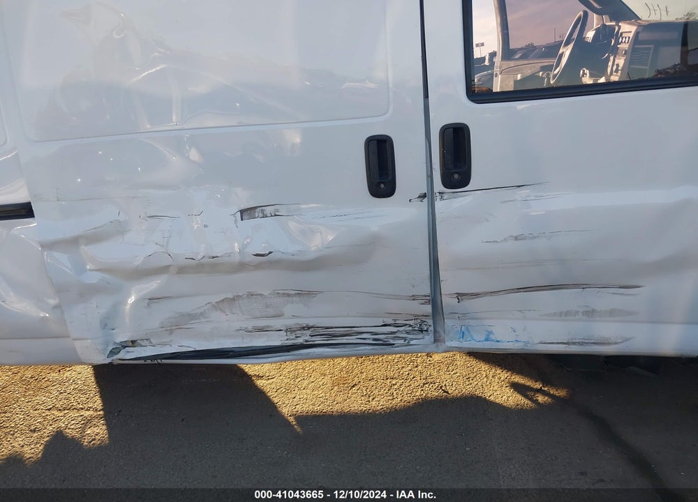 2018 CHEVROLET EXPRESS 2500 VIN: 1GCWGBFP5J1344070