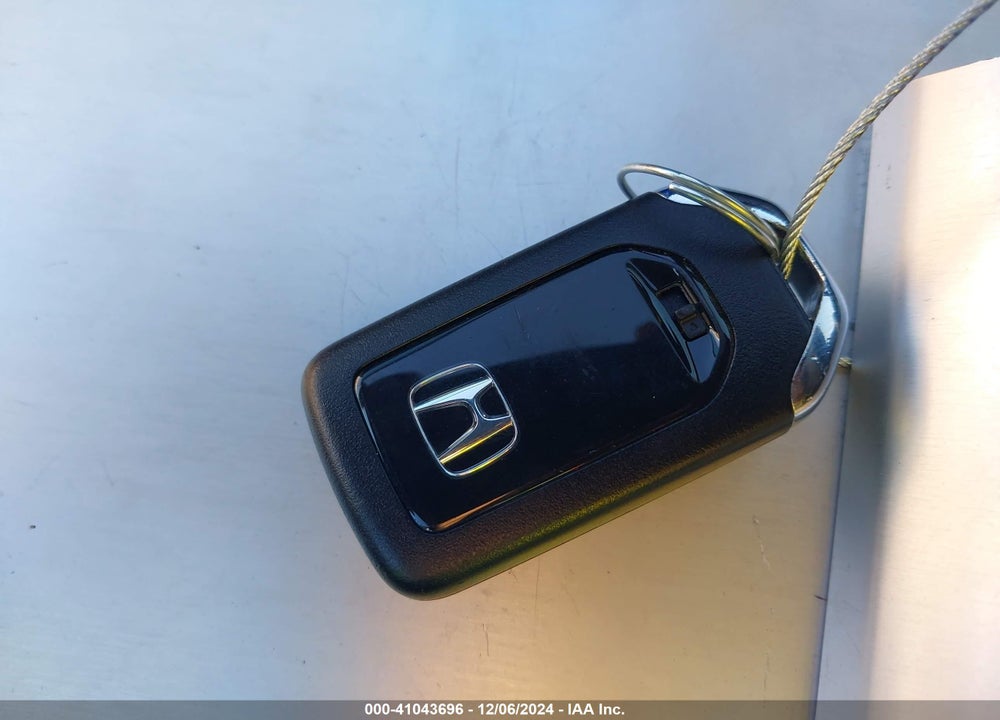 2022 HONDA ACCORD VIN: 1HGCV1F30NA104822