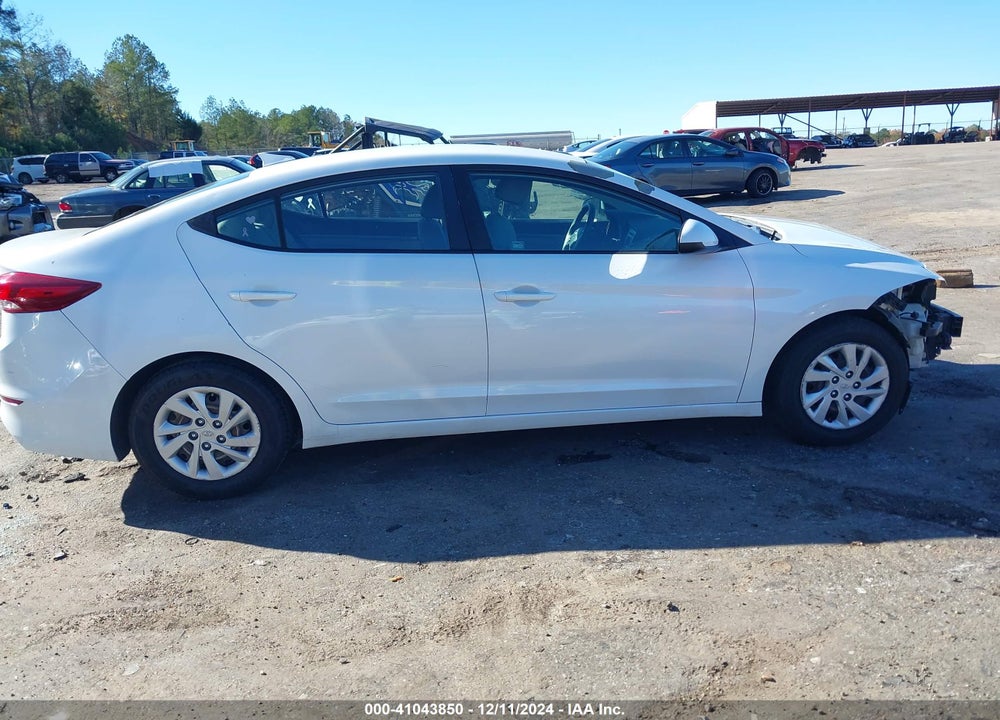 2017 HYUNDAI ELANTRA VIN: 5NPD74LF5HH211049