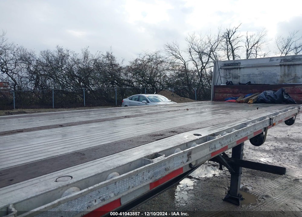 2005 RAVENS METAL PRODUCTS INC TRAILER VIN: 1R1F1482X5K550529