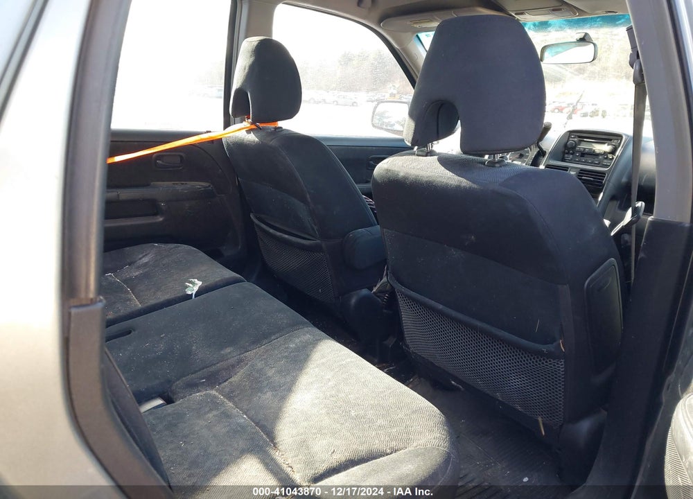 2005 HONDA CR-V LX VIN: SHSRD78555U334711
