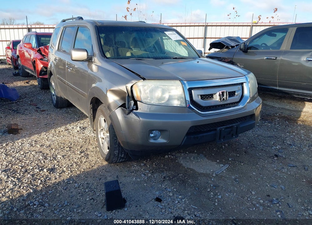 2011 HONDA PILOT EX-L VIN: 5FNYF4H60BB082561
