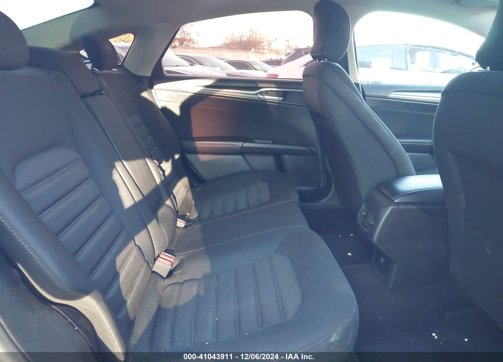 2019 FORD FUSION HYBRID SE VIN: 3FA6P0LU3KR200139