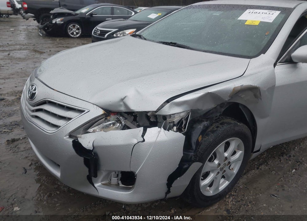 2011 TOYOTA CAMRY LE VIN: 4T1BF3EK5BU664711
