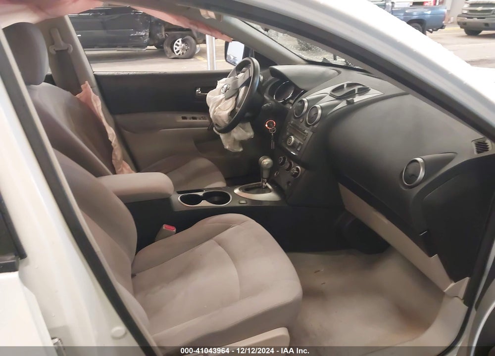2013 NISSAN ROGUE S VIN: JN8AS5MV4DW109747