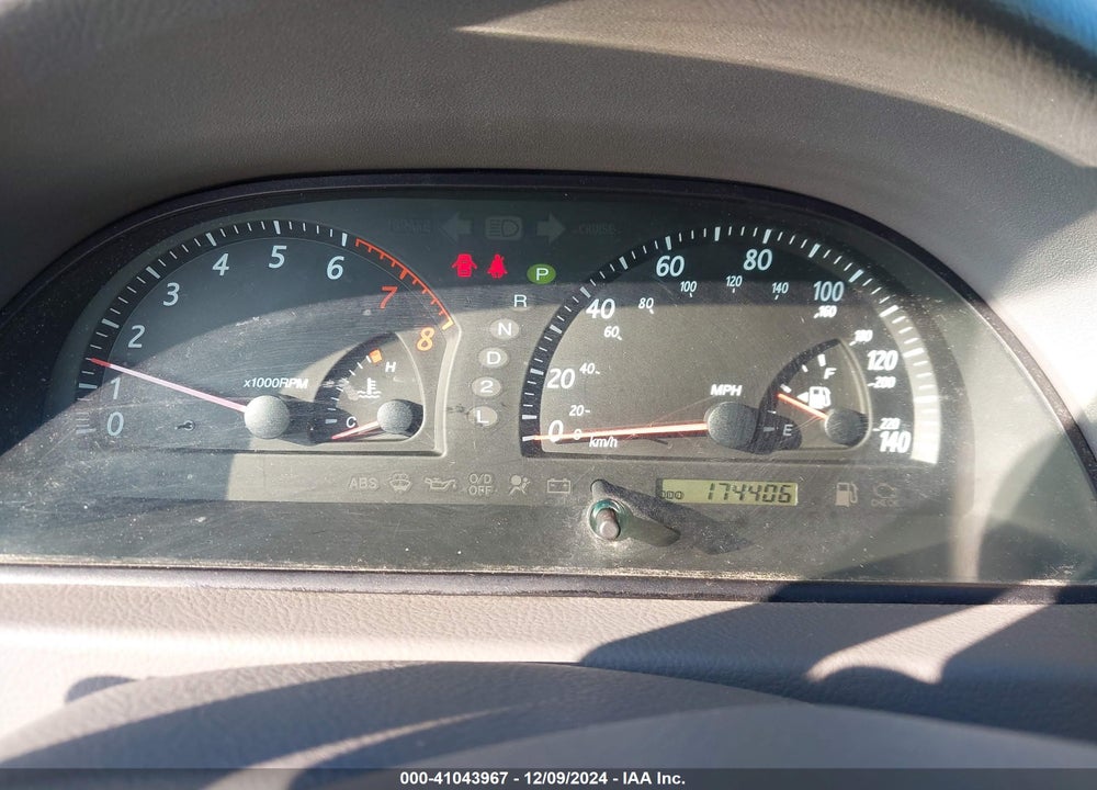2004 TOYOTA CAMRY LE VIN: 4T1BE32K84U361819