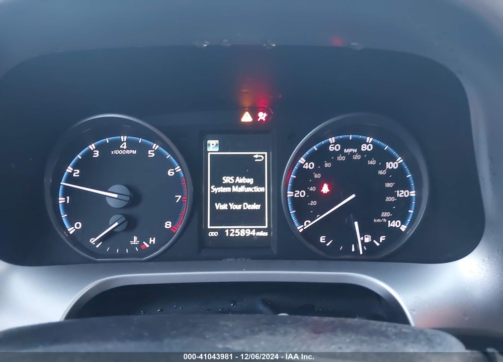 2017 TOYOTA RAV4 XLE VIN: JTMRFREV7HJ107423