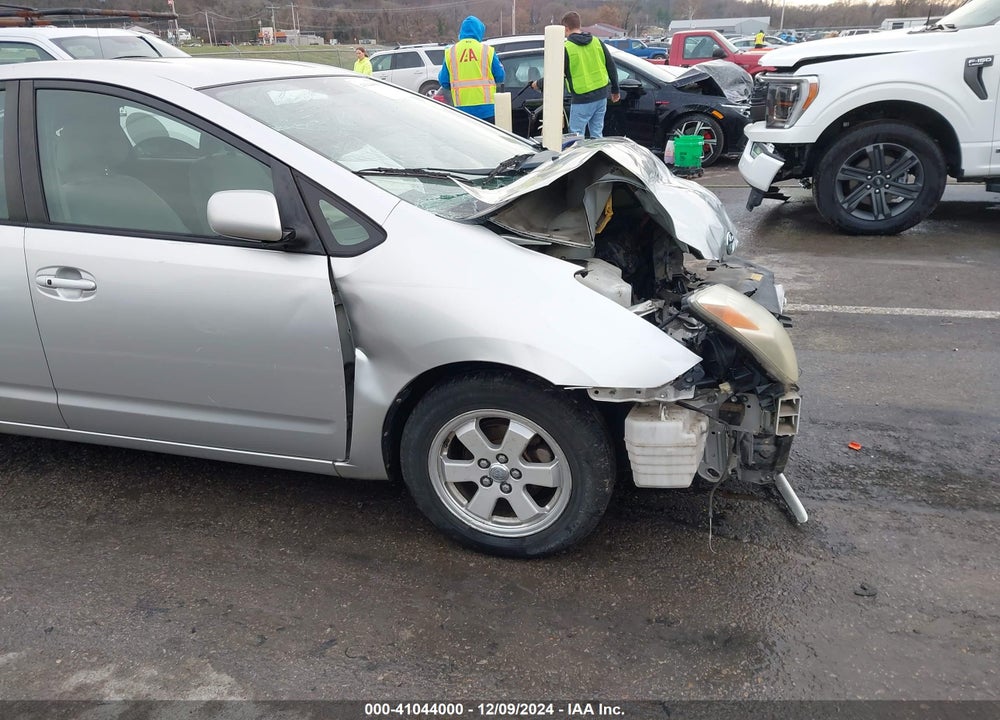 2005 TOYOTA PRIUS VIN: JTDKB20U053120856