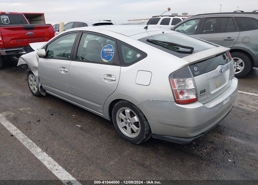 2005 TOYOTA PRIUS VIN: JTDKB20U053120856