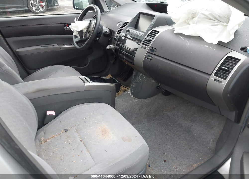 2005 TOYOTA PRIUS VIN: JTDKB20U053120856