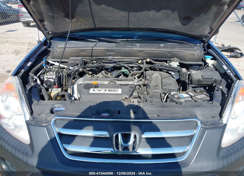 2005 HONDA CR-V LX VIN: JHLRD68595C008427