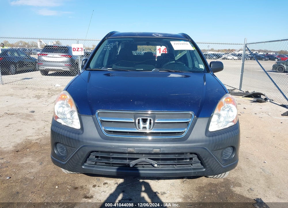 2005 HONDA CR-V LX VIN: JHLRD68595C008427