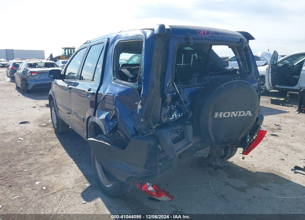 2005 HONDA CR-V LX VIN: JHLRD68595C008427