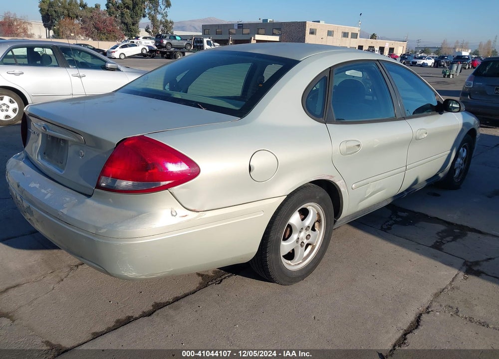 2005 FORD TAURUS SE VIN: 1FAFP53285A235477