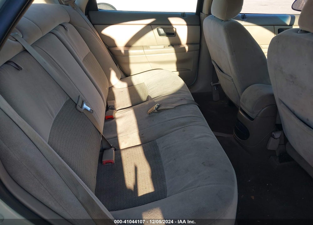 2005 FORD TAURUS SE VIN: 1FAFP53285A235477