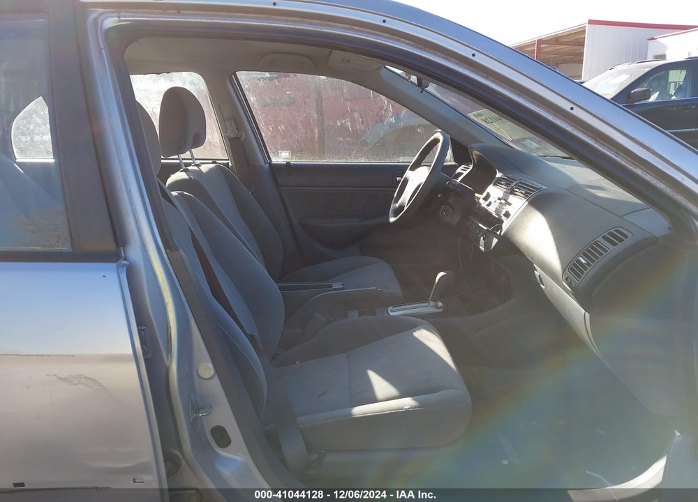 2005 HONDA CIVIC LX VIN: 2HGES16575H520810
