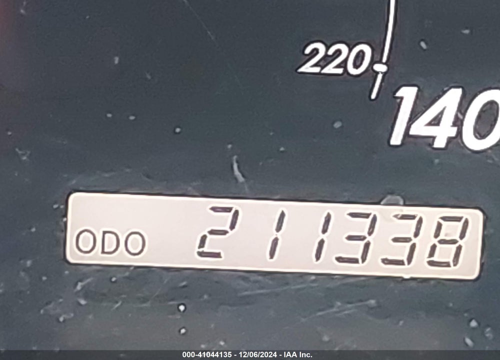 2005 TOYOTA CAMRY XLE V6 VIN: JTDBF30K550162109