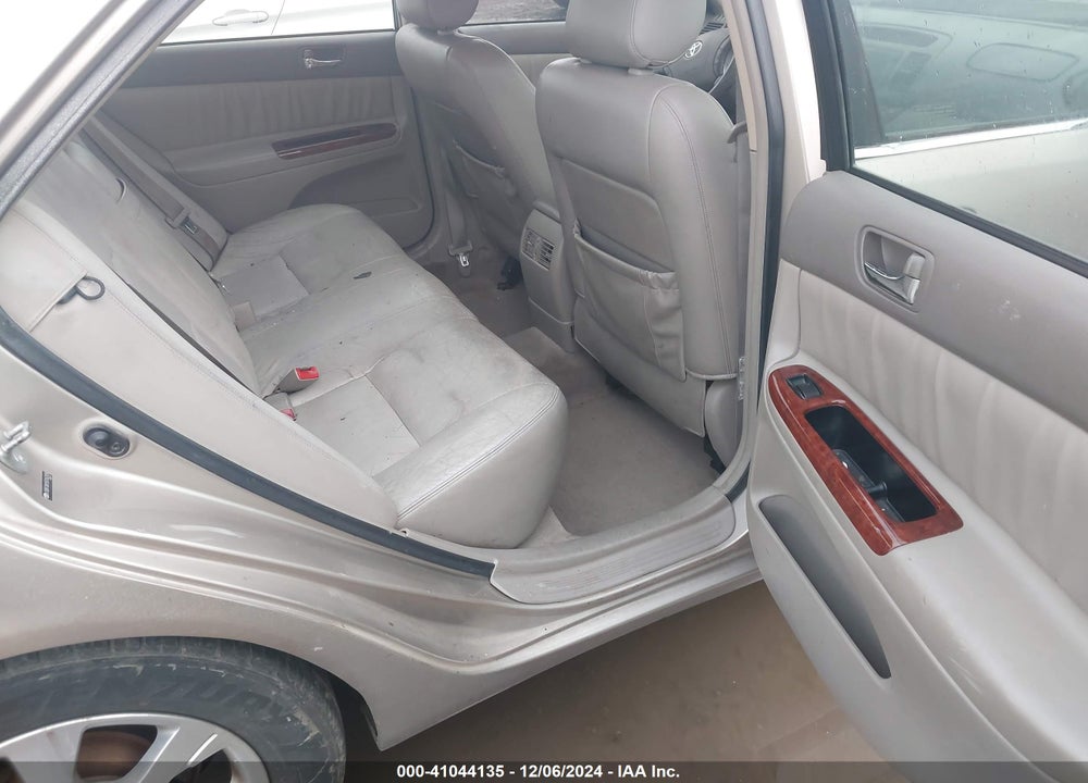 2005 TOYOTA CAMRY XLE V6 VIN: JTDBF30K550162109