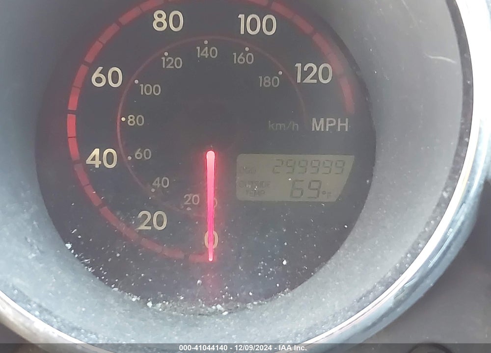 2004 PONTIAC VIBE VIN: 5Y2SL628X4Z403099