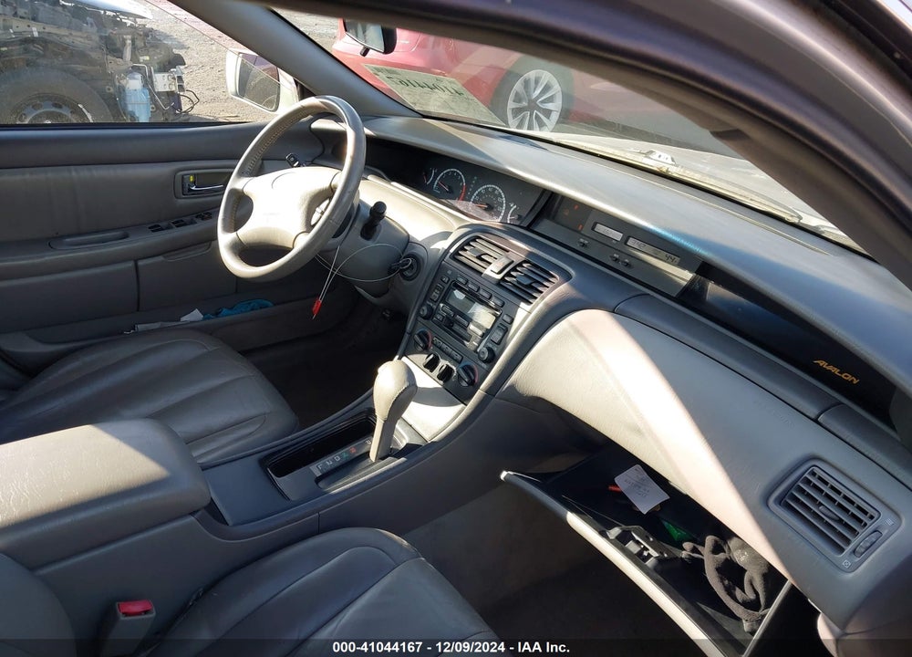2001 TOYOTA AVALON XL VIN: 4T1BF28B91U142295