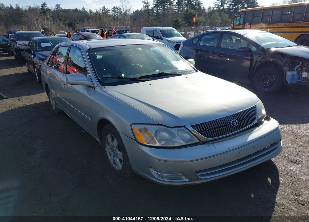 2001 TOYOTA AVALON XL VIN: 4T1BF28B91U142295
